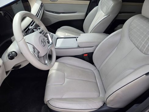 Used 2024 Hyundai Palisade Limited image 18