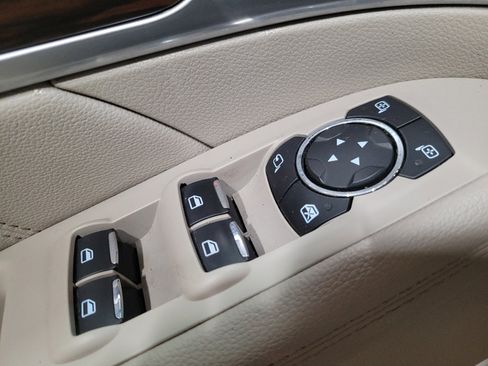 Used 2018 Ford Explorer Limited w/ Ford Safe & Smart Package AWD/4WD image 27