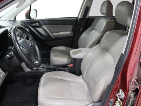 Used 2014 Subaru Forester 2.5i Limited AWD/4WD image 3