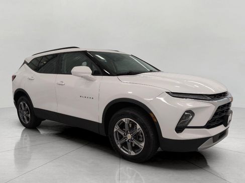 Used 2024 Chevrolet Blazer LT w/ Convenience Package AWD/4WD image 1