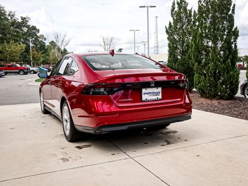 Certified 2025 Honda Accord LX image 8