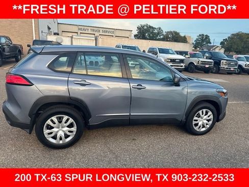 Used 2022 Toyota Corolla Cross L FWD image 11