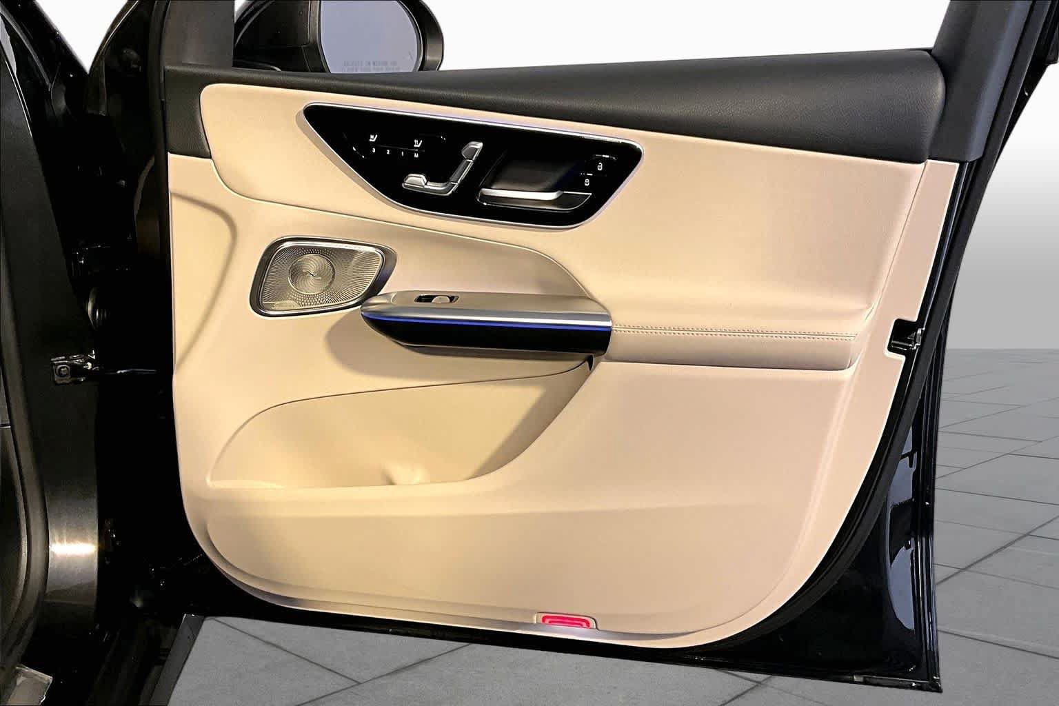 Certified 2026 Mercedes-Benz GLC 300 4MATIC image 23