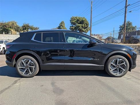 New 2026 Chevrolet Equinox EV LT image 7