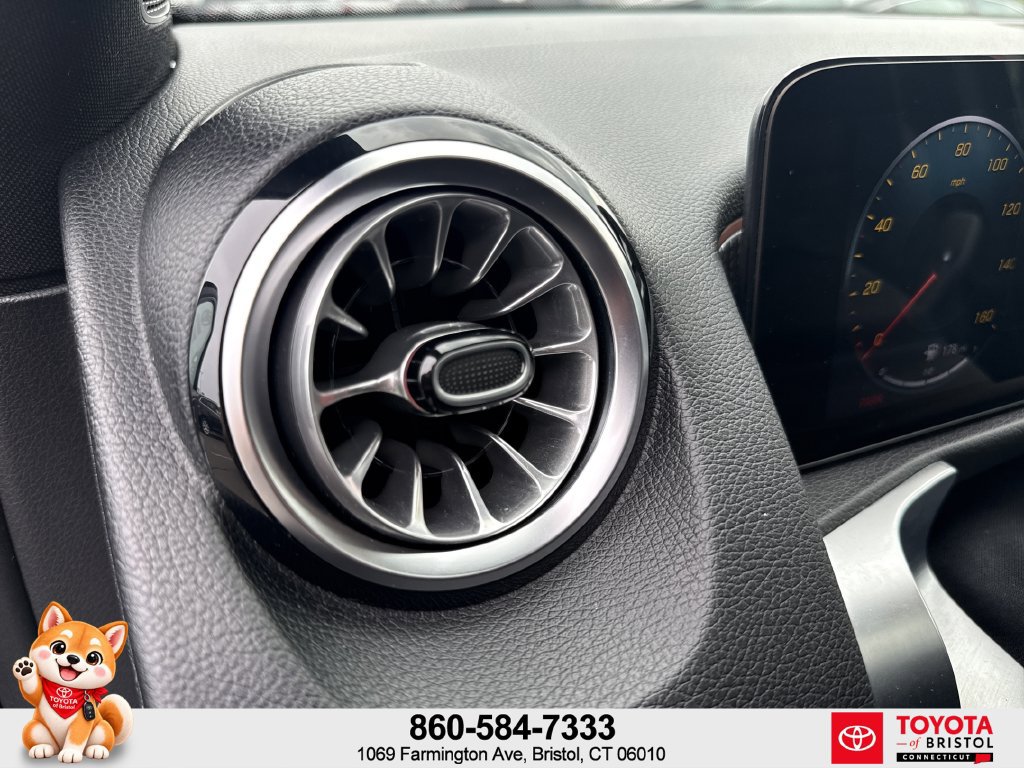 Used 2022 Mercedes-Benz GLB 250 image 16