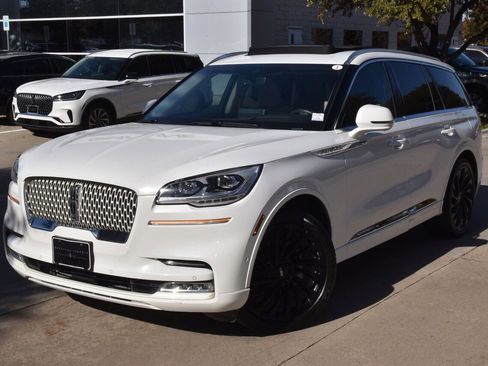 Used 2022 Lincoln Aviator Reserve w/ Equipment Group 201A image 45