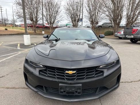 Used 2020 Chevrolet Camaro LT image 8