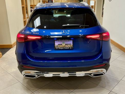 New 2026 Mercedes-Benz GLC 300 image 4