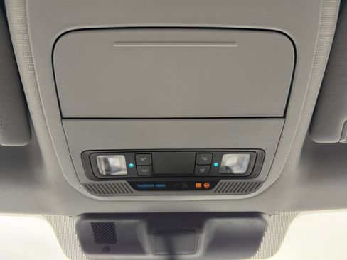 Used 2025 Ford F350 XLT image 32