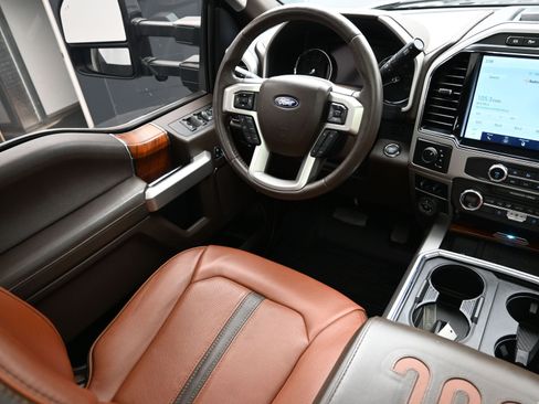 Used 2022 Ford F350 King Ranch w/ Chrome Package image 23