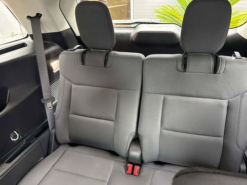 Used 2025 Ford Explorer Active image 10