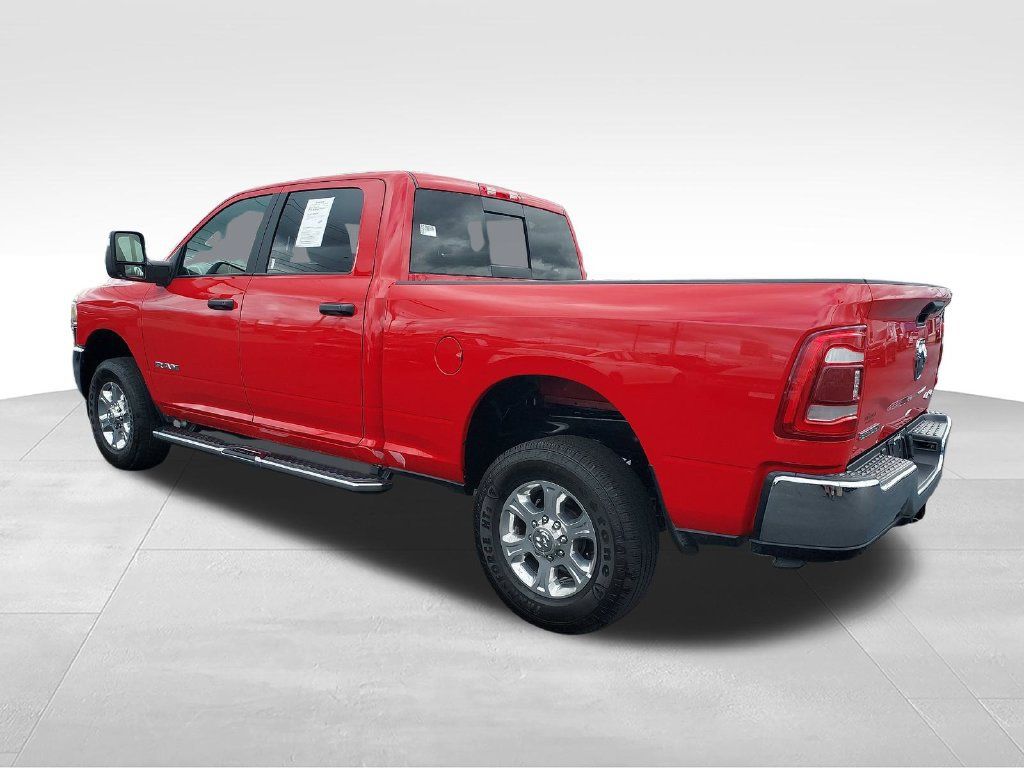 Used 2024 RAM 2500 Big Horn w/ Safety Group AWD/4WD image 3