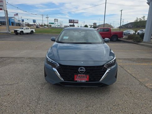 New 2025 Nissan Sentra SV w/ SV Premium Package image 10