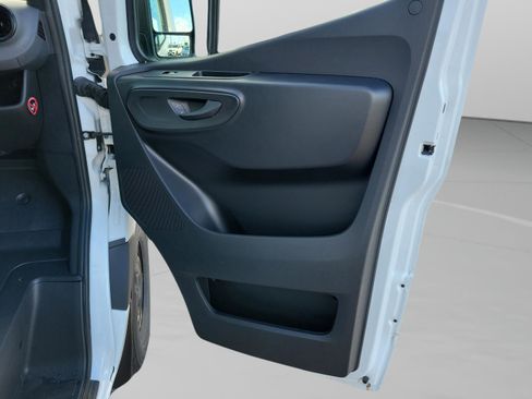 New 2025 Mercedes-Benz Sprinter 2500 image 19
