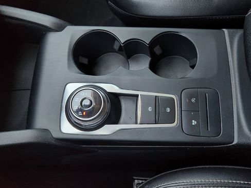 Used 2022 Ford Escape SEL image 22