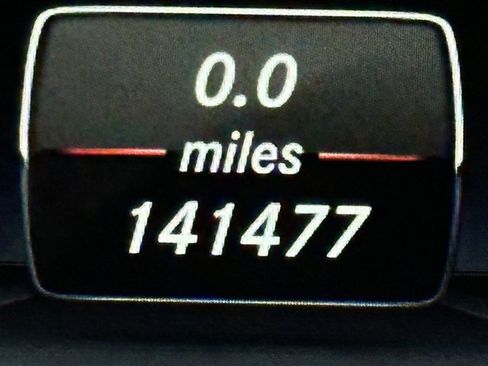 Used 2014 Mercedes-Benz E 250 BlueTEC 4MATIC Sedan image 15