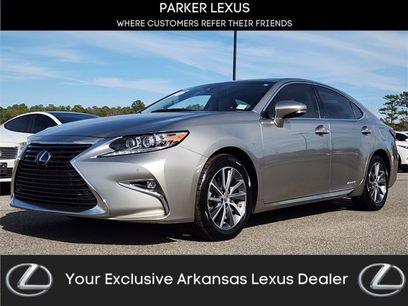 Used 2016 Lexus ES 300h w/ Luxury Package w/Wood Trim