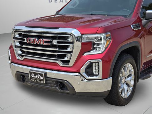 Used 2021 GMC Sierra 1500 SLT w/ SLT Premium Plus Package AWD/4WD image 33