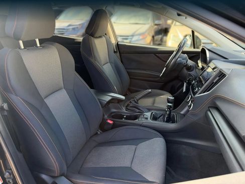 Used 2020 Subaru Crosstrek 2.0i Premium AWD/4WD image 3