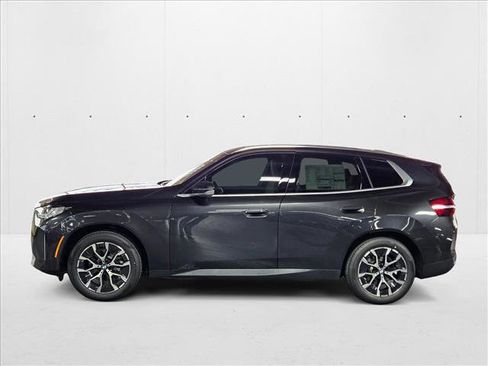 Used 2025 BMW X3 xDrive30i w/ Convenience Package image 5