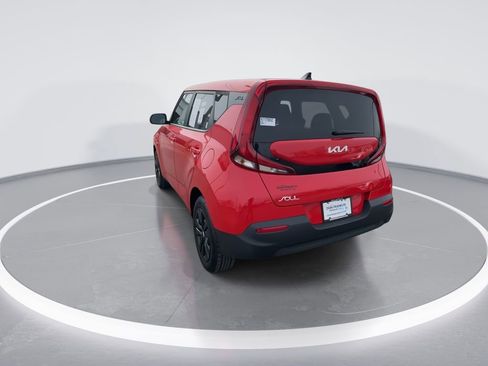 Used 2022 Kia Soul LX FWD image 7