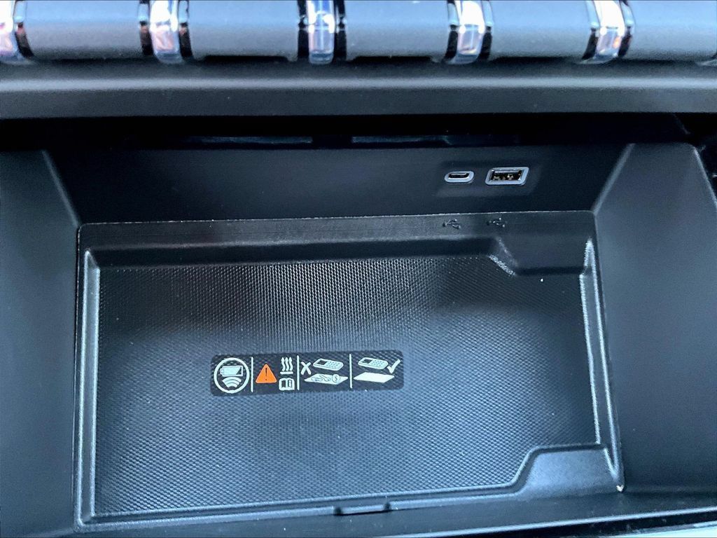 New 2026 GMC Yukon XL Elevation w/ Elevation Premium Package AWD/4WD image 25