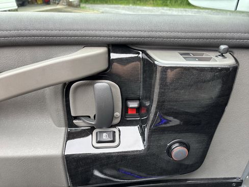 New 2025 Chevrolet Express 2500 Extended w/ Driver Convenience Package image 16