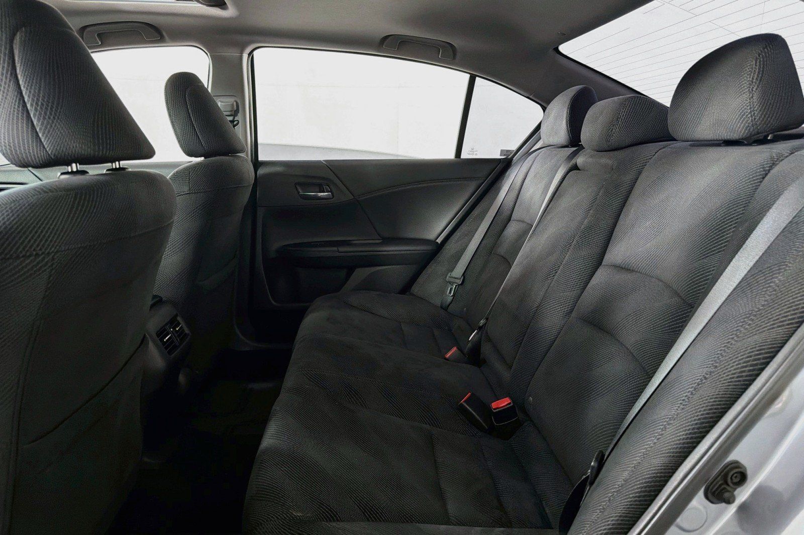 Used 2016 Honda Accord EX image 8