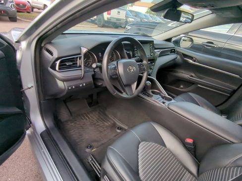 Used 2023 Toyota Camry SE AWD/4WD image 7