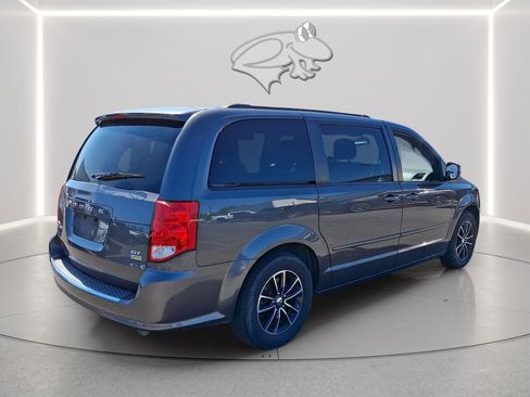 Used 2017 Dodge Grand Caravan GT image 5