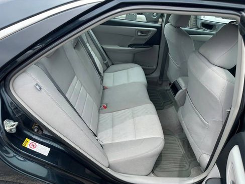 Used 2015 Toyota Camry LE FWD image 20