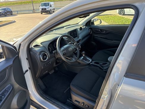 Used 2023 Hyundai Kona SEL image 20