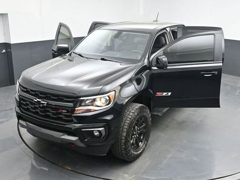 Used 2022 Chevrolet Colorado Z71 w/ Trail Boss Package AWD/4WD image 48