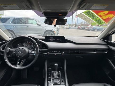 Used 2024 MAZDA MAZDA3 s FWD image 2