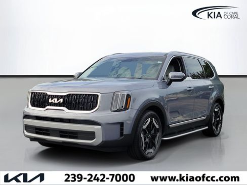 Certified 2023 Kia Telluride EX AWD/4WD image 3