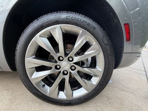 Used 2021 Buick Envision Avenir w/ Technology Package II image 36