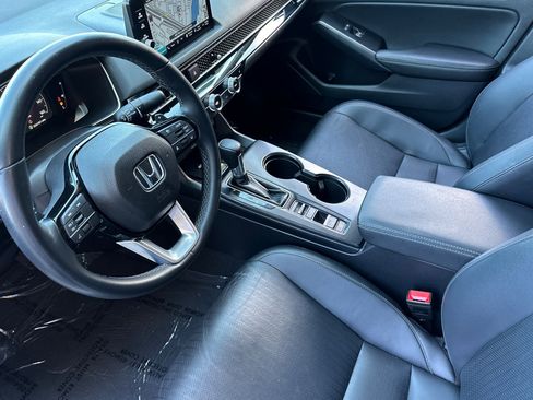 Used 2024 Honda Civic Touring image 4