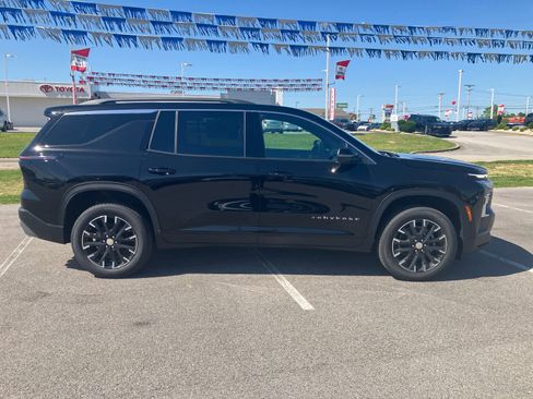 New 2026 Chevrolet Traverse LT w/ Sun and Wheel Package image 8