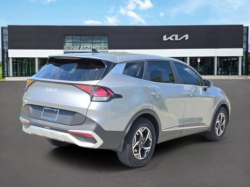 Certified 2023 Kia Sportage LX FWD image 3