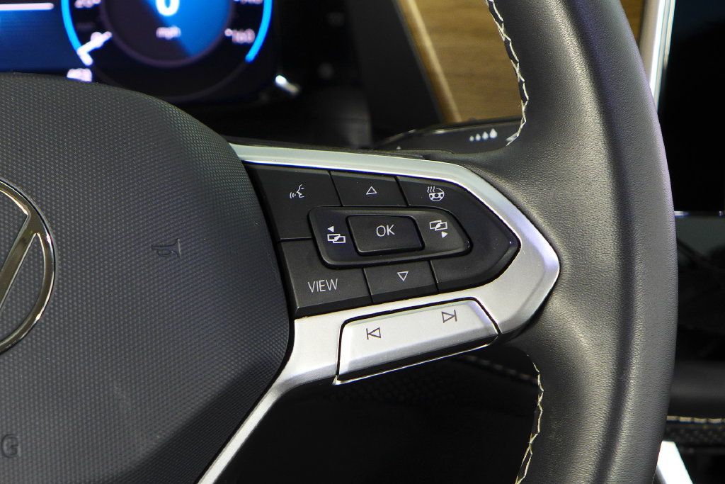 Used 2024 Volkswagen Atlas SE FWD image 28