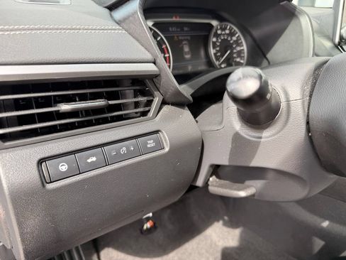 Used 2020 Nissan Altima 2.5 SV FWD image 24