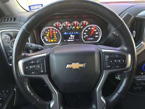 Used 2019 Chevrolet Silverado 1500 LT w/ Texas Edition image 4