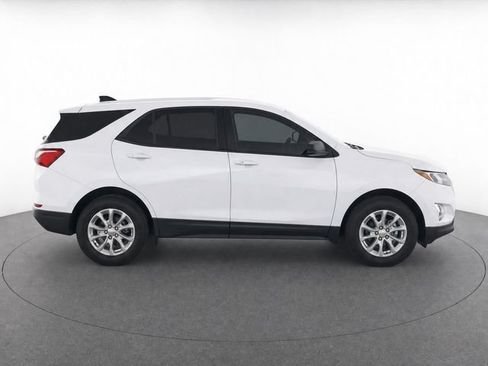 Used 2019 Chevrolet Equinox LS FWD image 8