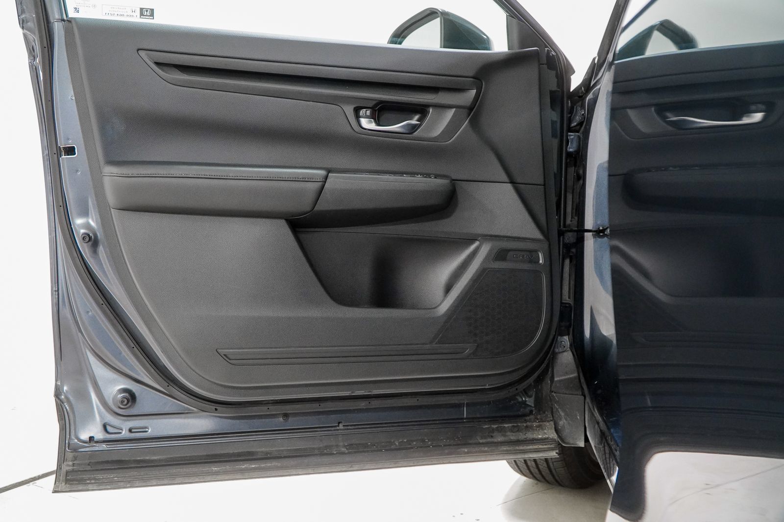 Used 2025 Honda CR-V LX image 17