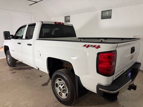 Used 2019 Chevrolet Silverado 2500 W/T AWD/4WD image 3
