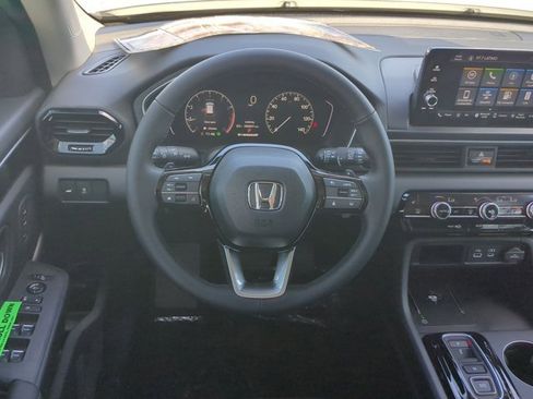 New 2025 Honda Pilot EX-L image 14