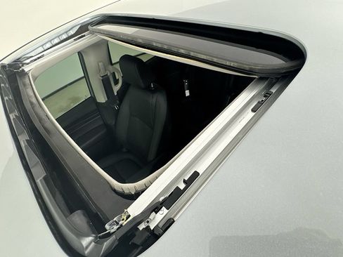 Used 2026 Honda Odyssey EX-L image 28