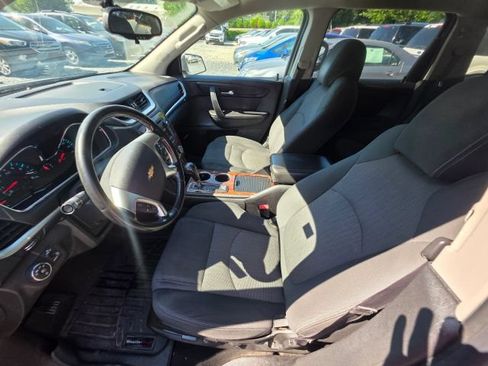 Used 2013 Chevrolet Traverse LT AWD/4WD image 12