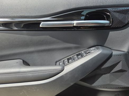 Certified 2025 Kia Seltos EX w/ EX Sunroof Package FWD image 25