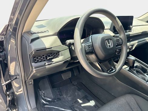 Used 2023 Honda Accord LX image 17